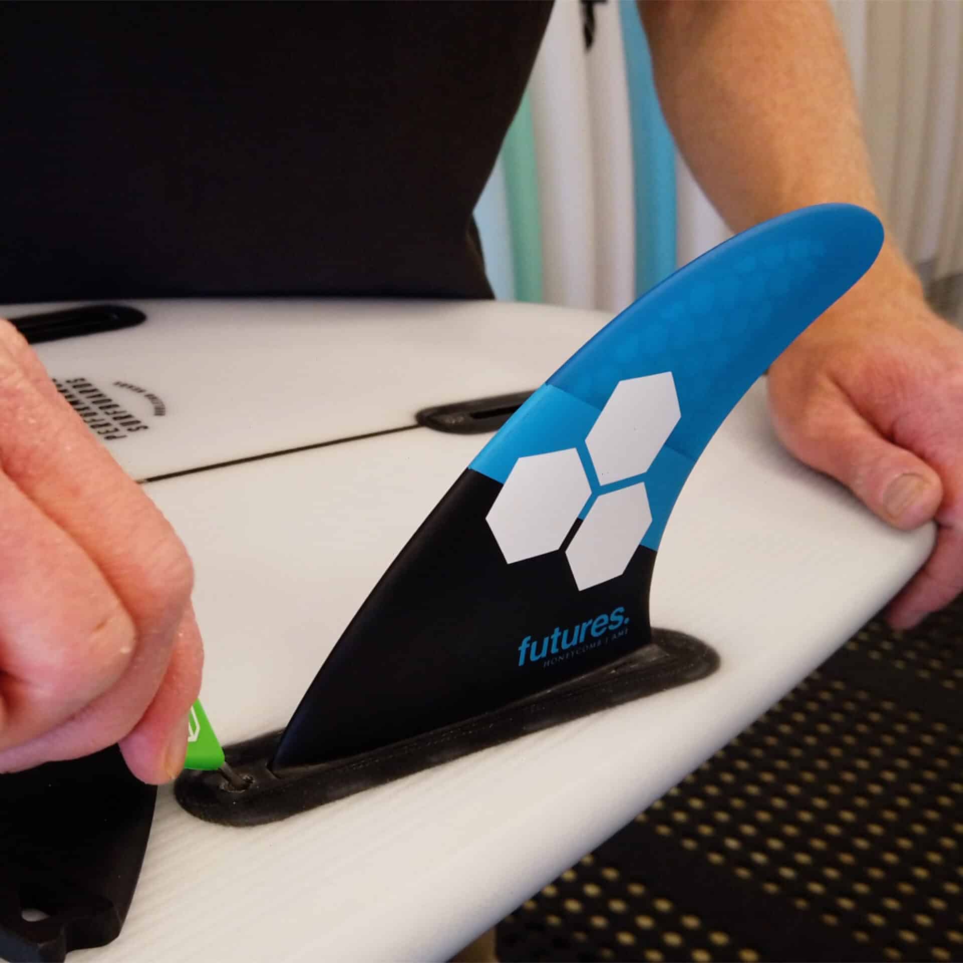 How To Setup Your NEW Surfboard Fins, Leash, Tailpad & Wax! Stoked